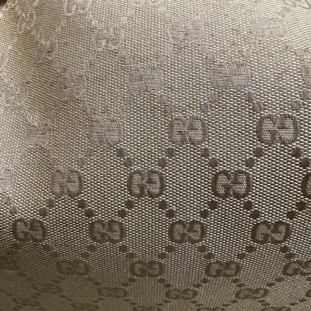 Gucci Brown Monogram Travel Bag - Picture 2 of 16